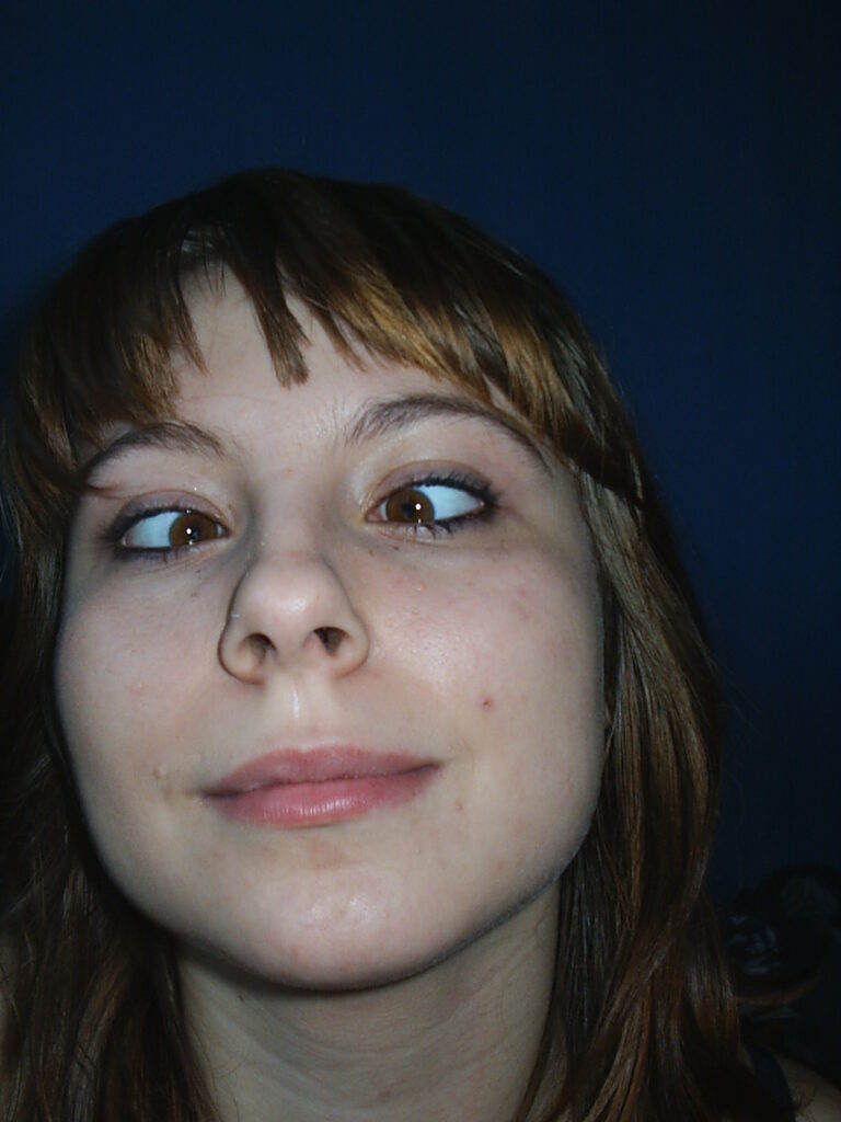 Confidences coquines : ma rencontre lesbienne torride avec une veuve en deuil