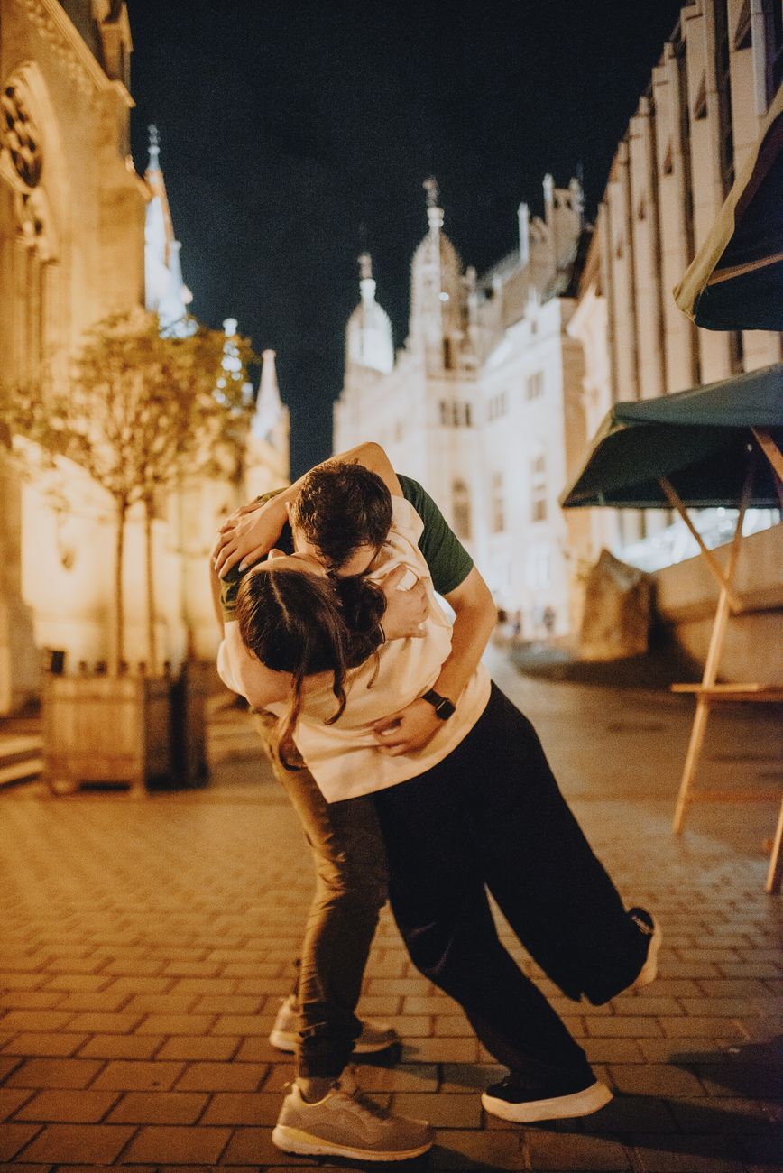 Couple enlacé