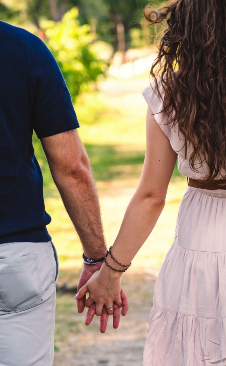Couple enlacé