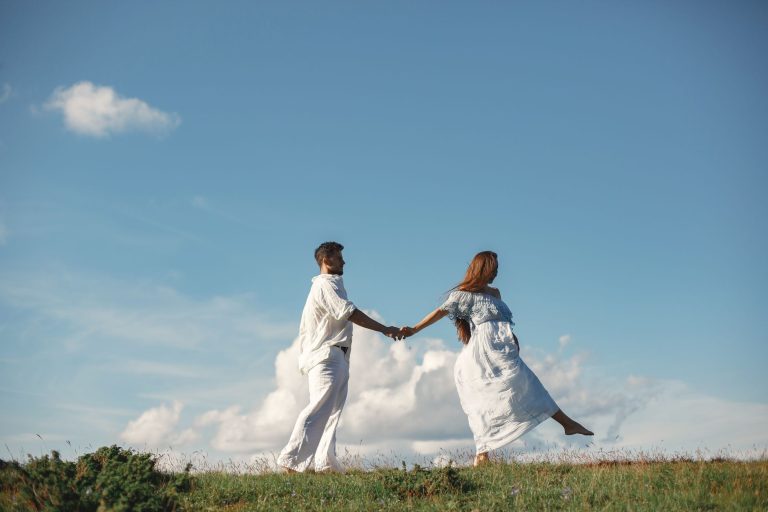 Couple enlacé