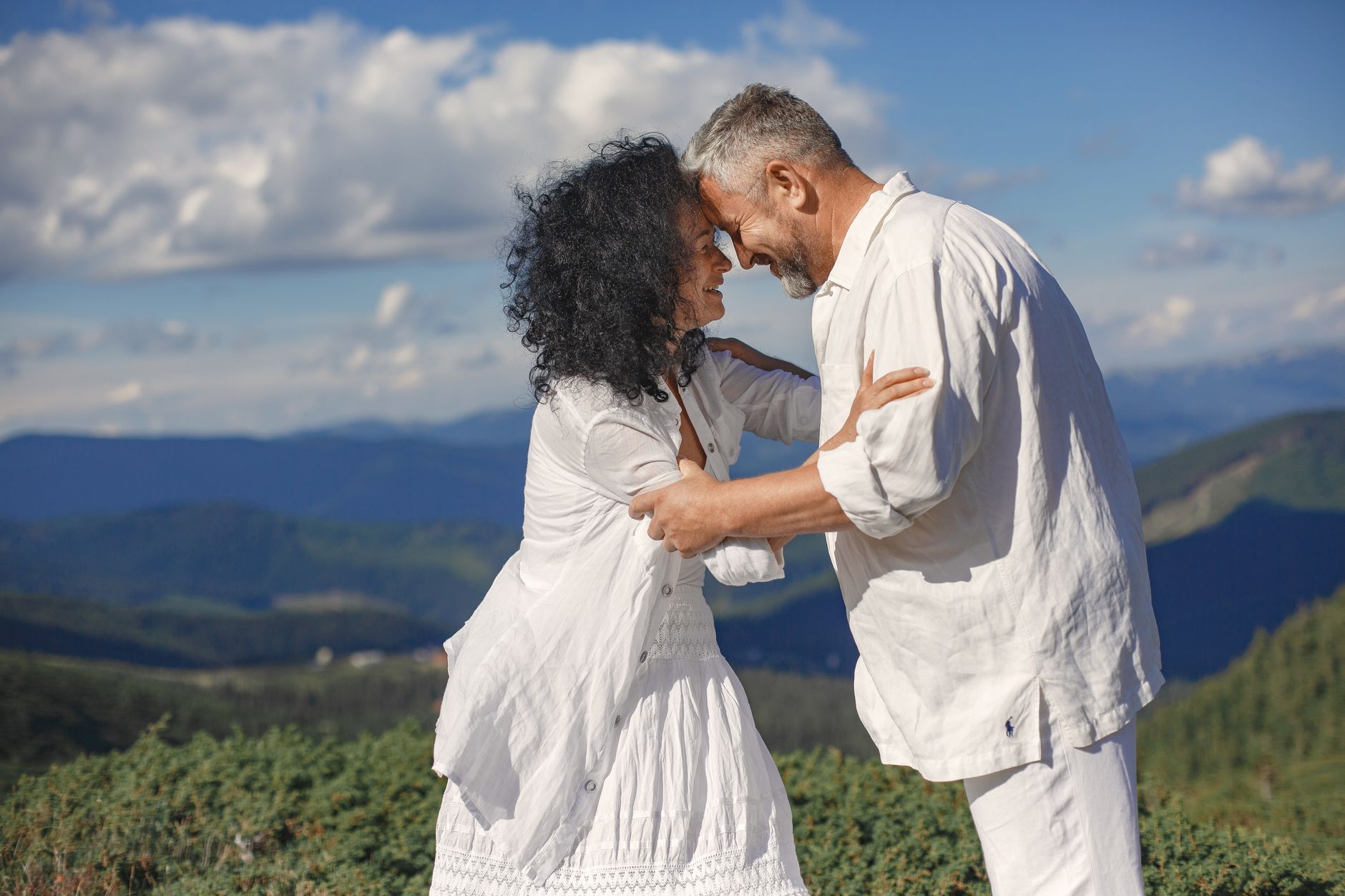 Couple enlacé